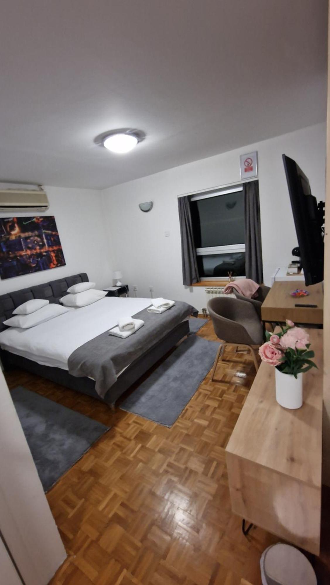Olimpus Apartmani Bd Banjaluka بانيا لوكا الغرفة الصورة
